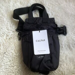 NWT Black Calpak Water bottle holder